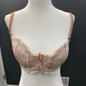 💎2 for $25💎 Elle Macpherson 36D Lace Peach Bra Intimates